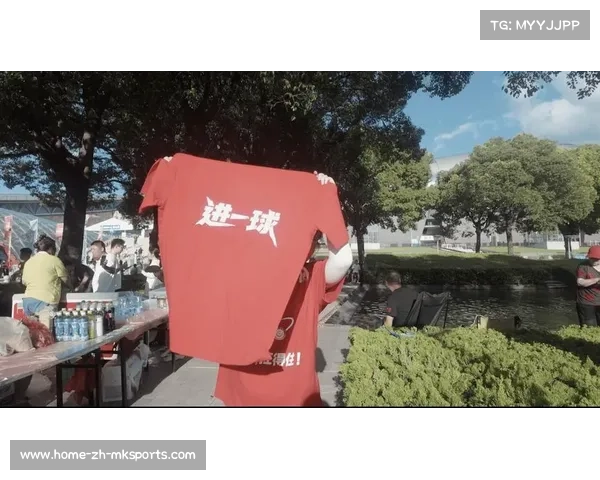 加拿大选手香港赛区误穿对手球衣参赛引发赛场乌龙事件